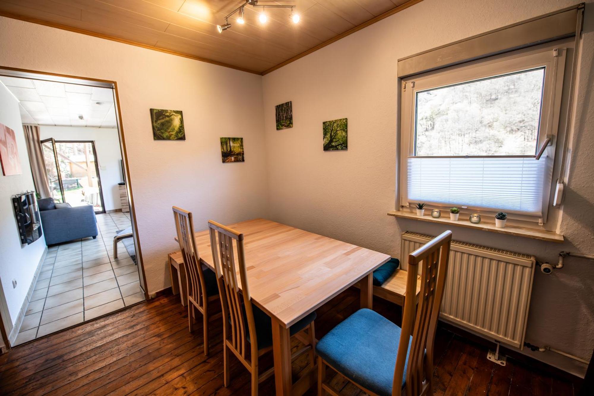 Schoene Ferienwohnung In Ruhiger Lage Altena Esterno foto